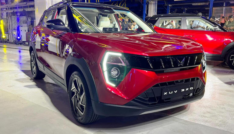 Mahindra XUV700 Blaze Edition: शीर्ष 5 मुख्य आकर्षण।